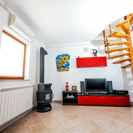 Cozy Little House * Pomjan